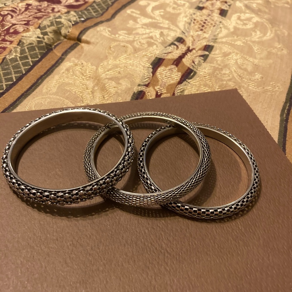 Bangle bracelets set
